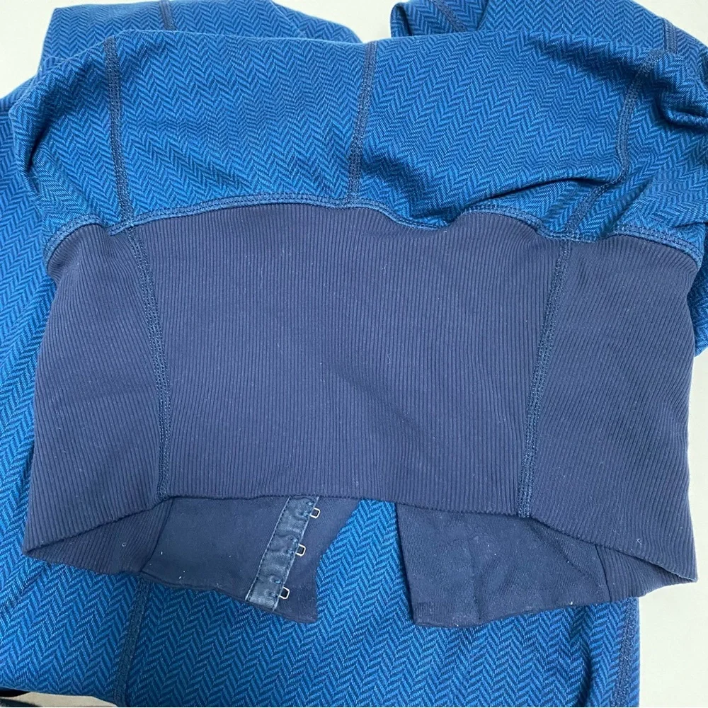 Lululemon Hook my Eye Groove (Flare) Pants - Picture 10 of 13